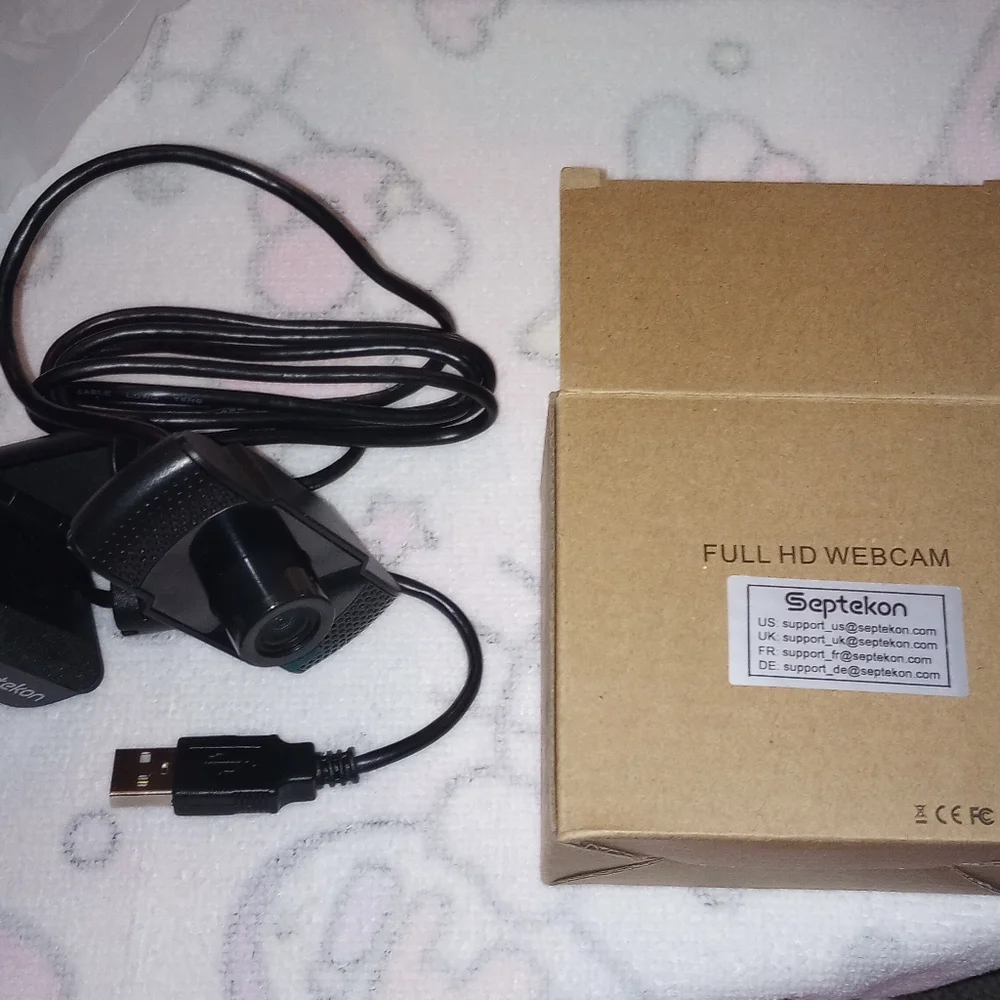 Black USB Webcam with Built-In Microphone